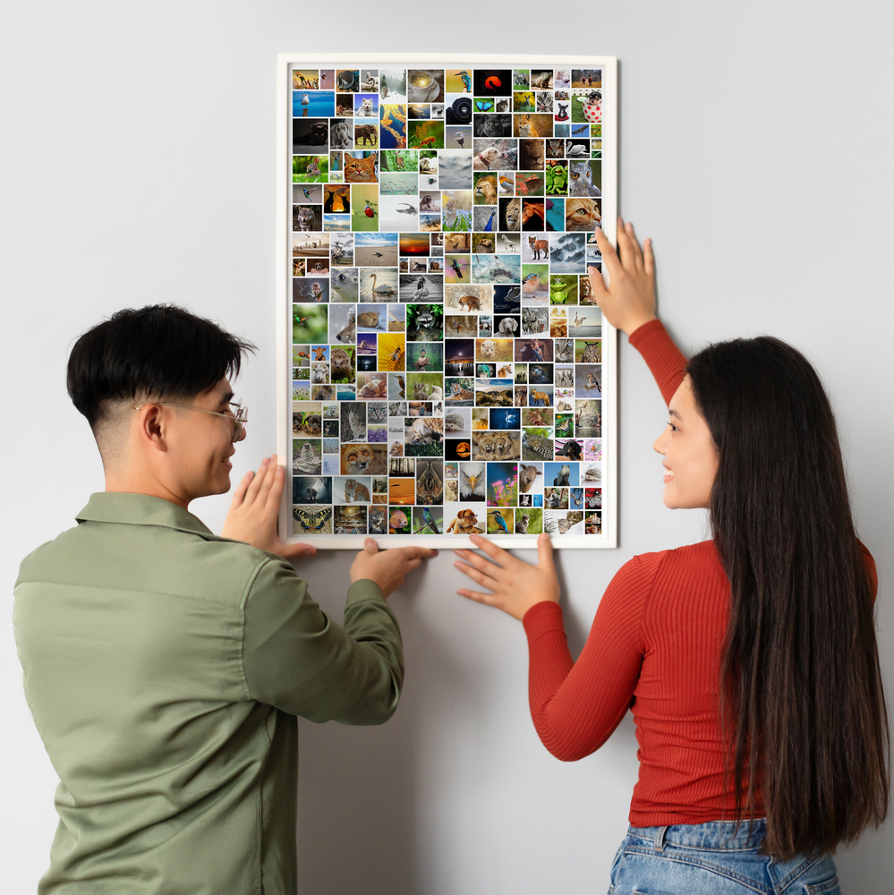 Große Fotocollage im Hochformat mit vielen Tier- und Naturfotos, weiß gerahmt an einer hellen Wand