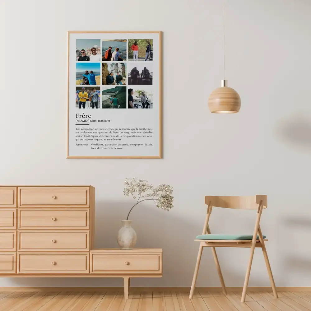 Affiche définition pour frère avec neuf photos, encadrée en bois au mur du salon, cadeau personnalisé