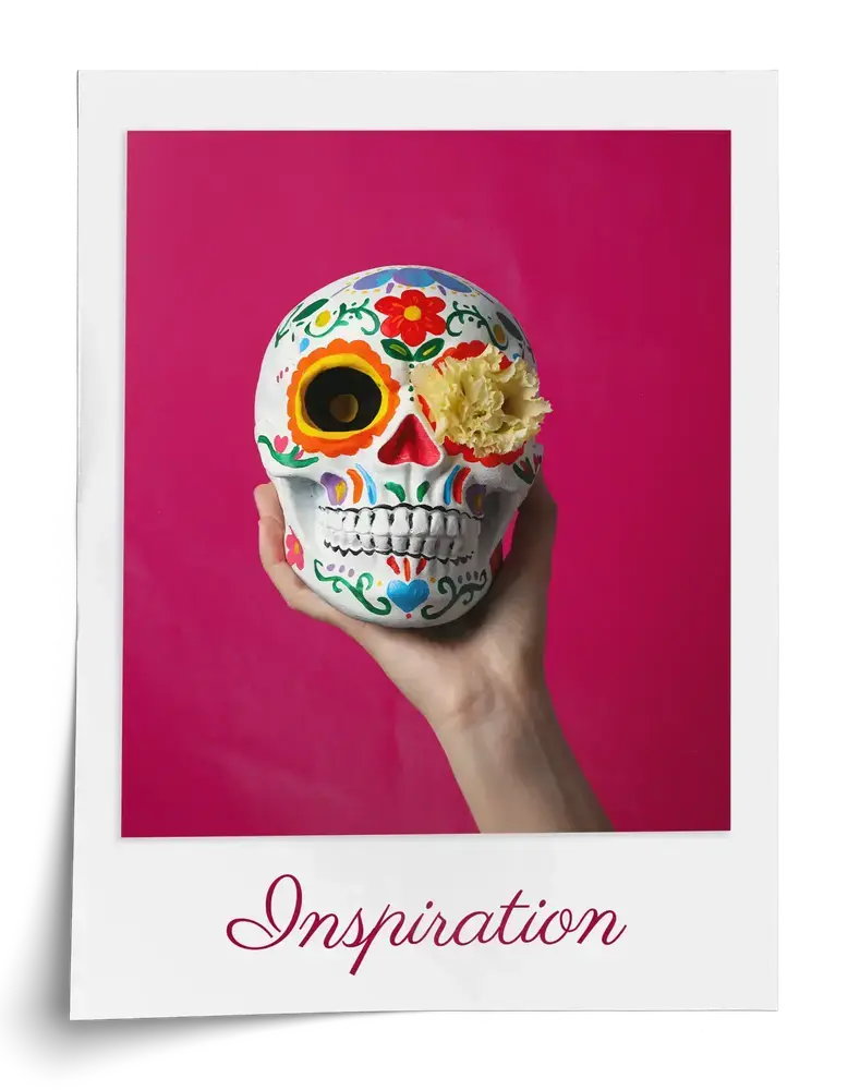 Personalisiertes Fotoposter mit buntem Totenkopf auf Pink, weißem Rand und geschwungenem Wunschtext